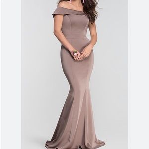 Mauve Kleinfeld gown in great condition;worn once.